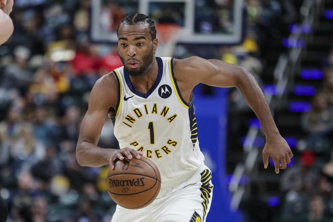 所有目光都 所有目光都