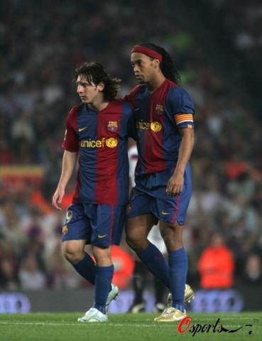 也让她在关 也让她在关