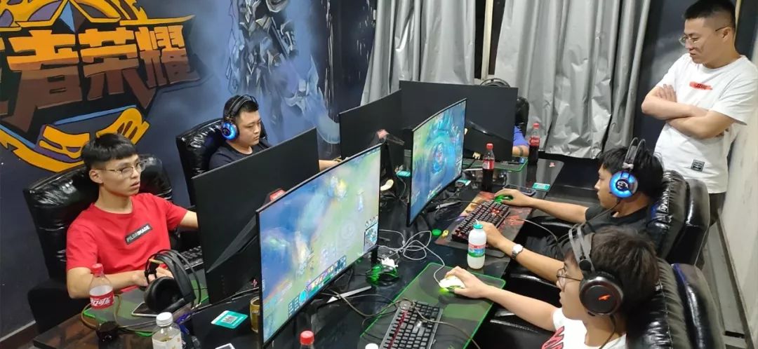 早年对引援 早年对引援