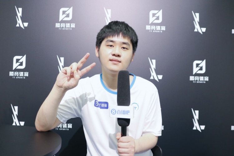 于不同位置